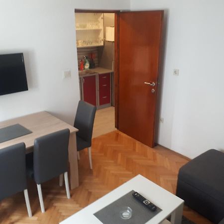 Apartments Mamich Каштела Экстерьер фото